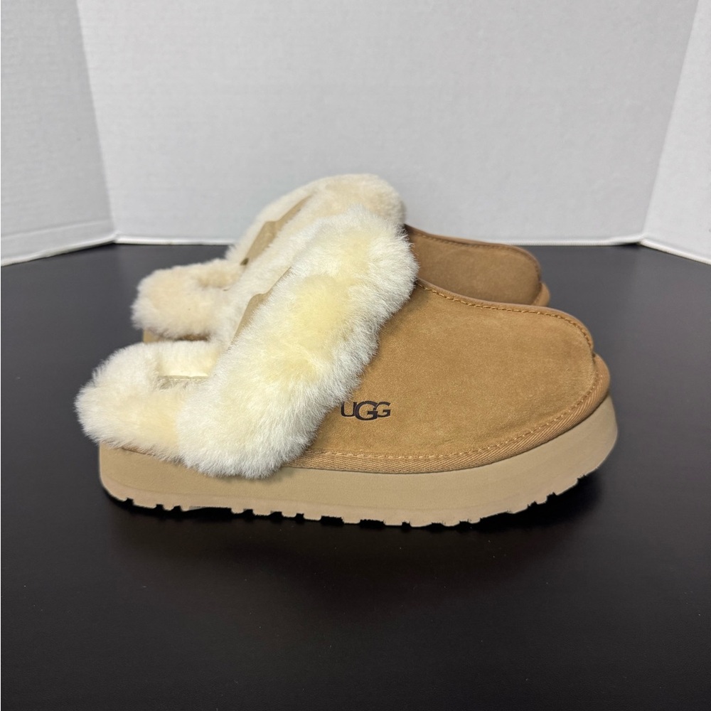 UGG Chestnut Sheepskin-Lined Slide Slippers with Cream Fur